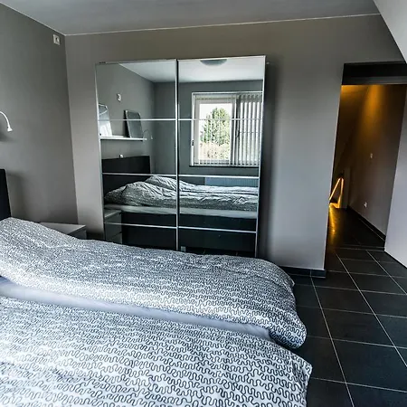 Vakantiewoningen De Jud Maasmechelen Zimmer foto